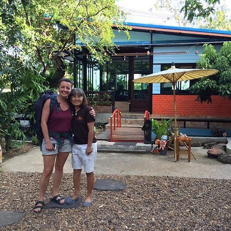 Albergue Sun smile Ubon Ratchathani Exterior foto