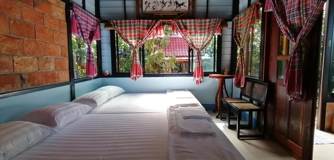 Albergue Sun smile Ubon Ratchathani Exterior foto
