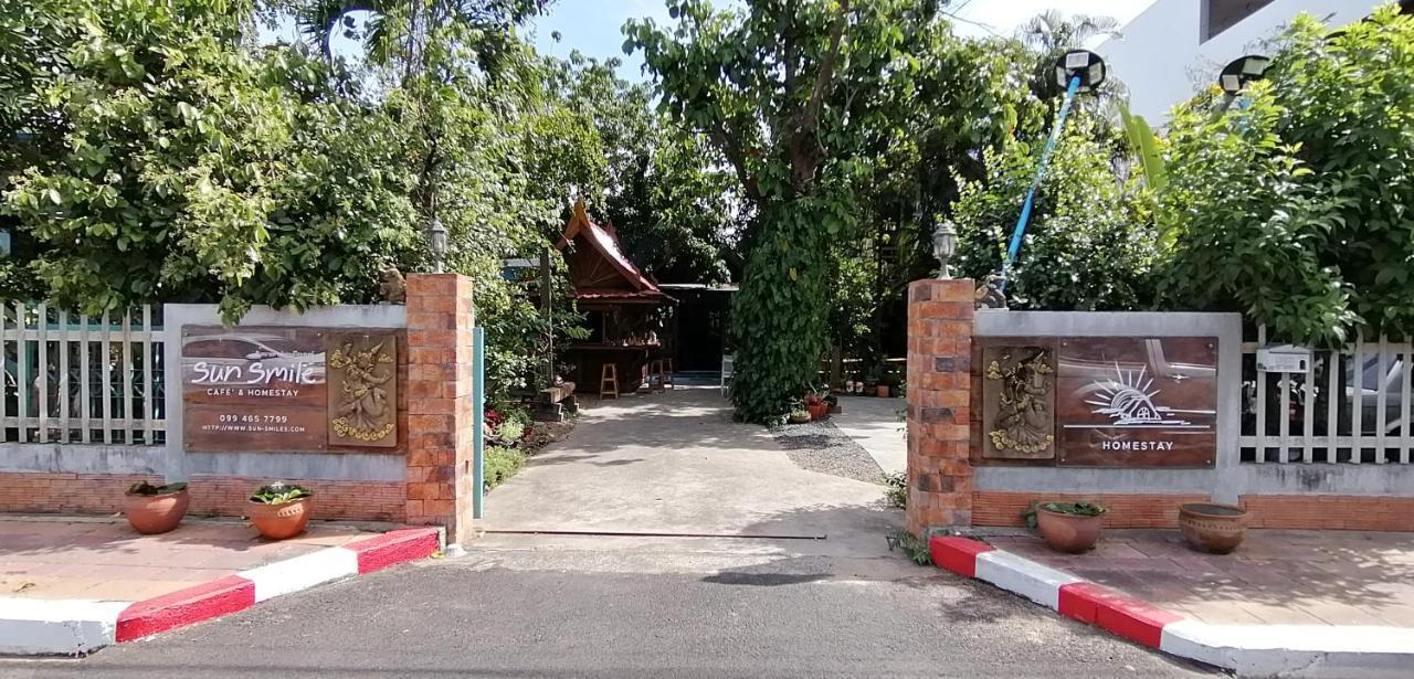 Albergue Sun smile Ubon Ratchathani Exterior foto