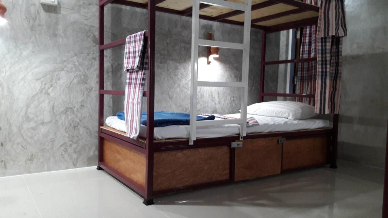 Albergue Sun smile Ubon Ratchathani Exterior foto
