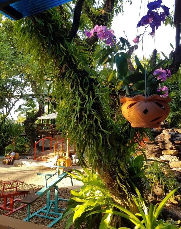 Albergue Sun smile Ubon Ratchathani Exterior foto