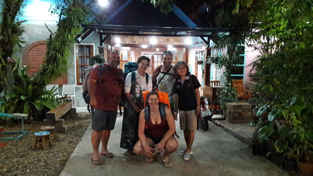 Albergue Sun smile Ubon Ratchathani Exterior foto